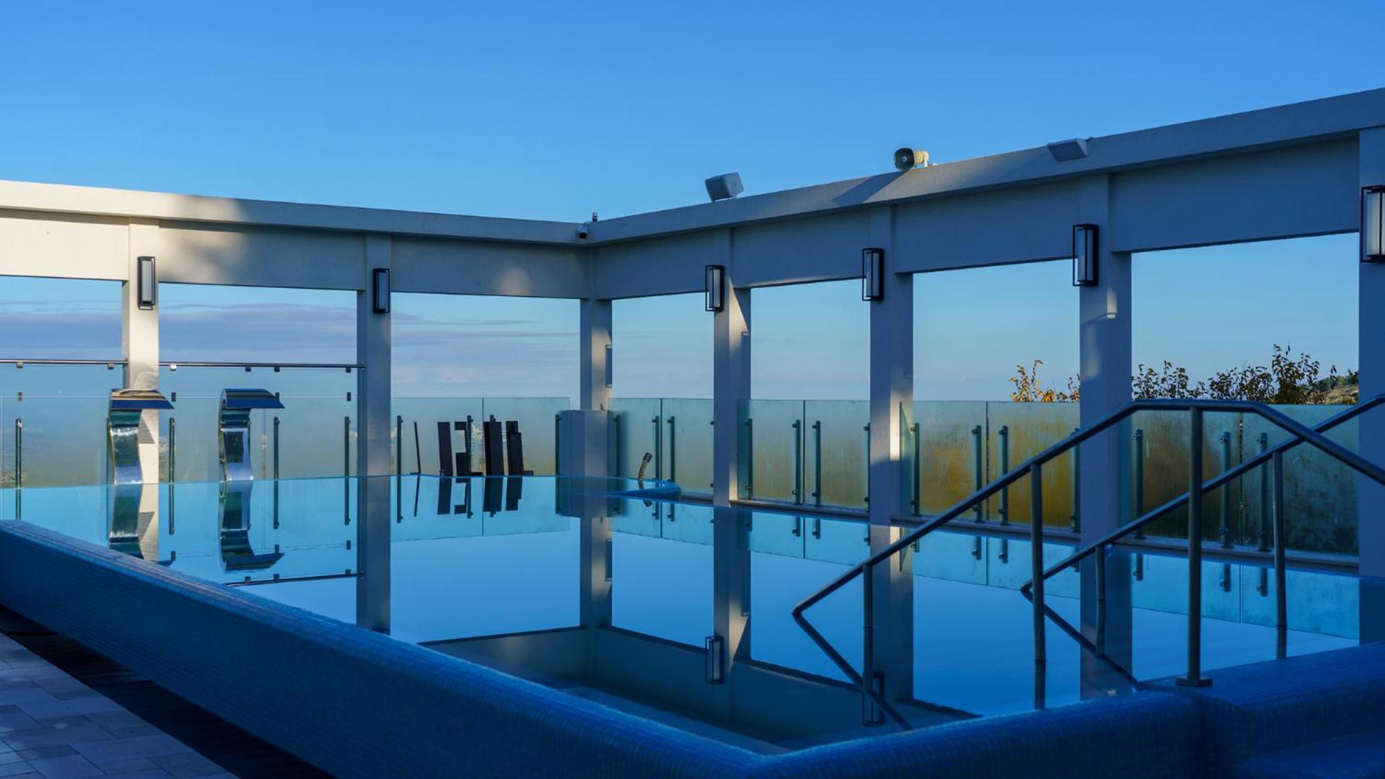 Almond Hotel - Adults Only Neve Ilan Buitenkant foto