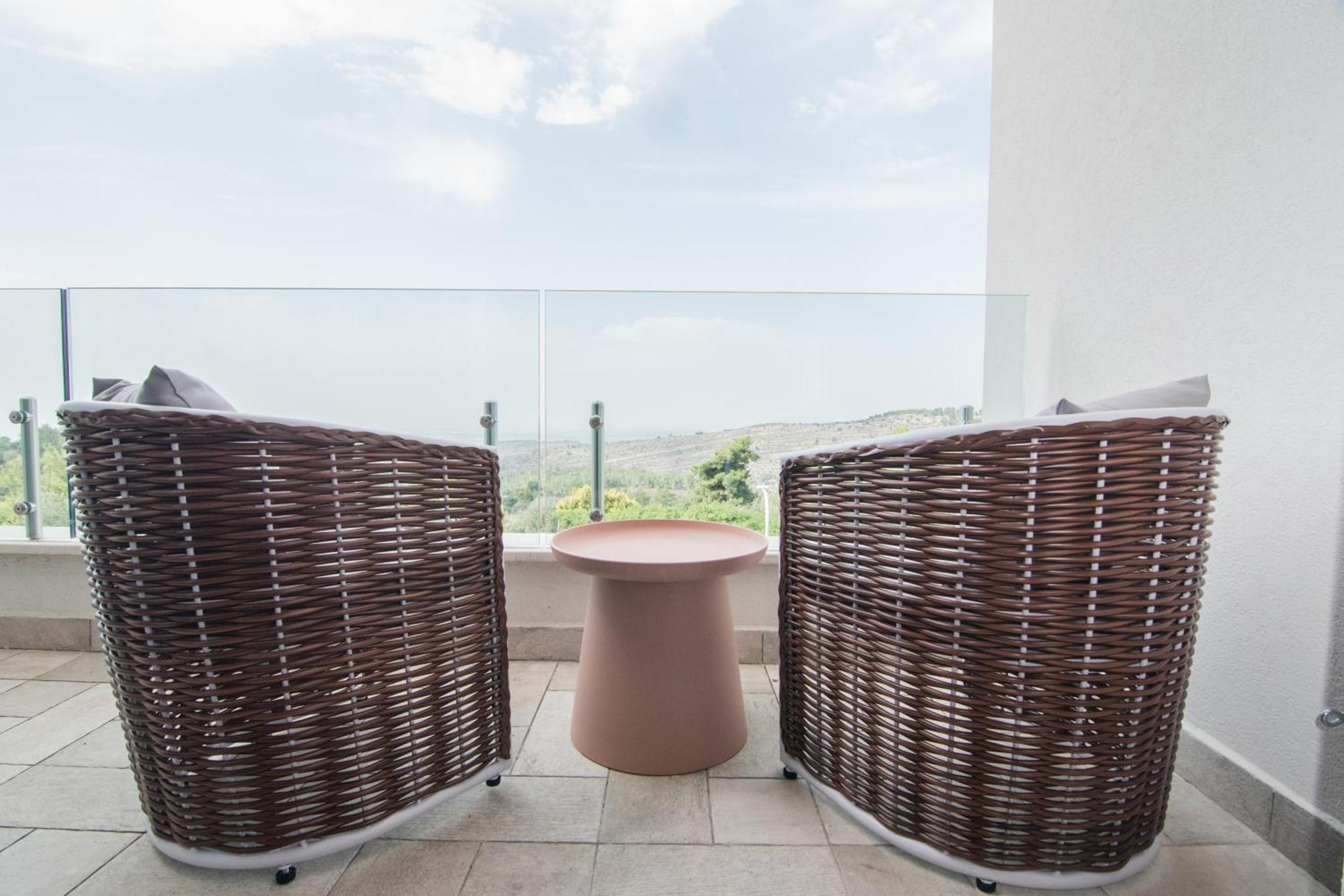 Almond Hotel - Adults Only Neve Ilan Buitenkant foto